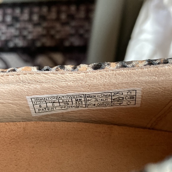 𝅺VIONIC cushioned snakeskin wedge - Picture 8 of 10